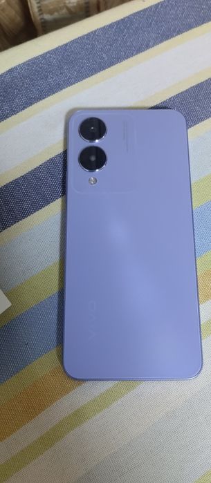 Смартфон Vivo Y17s