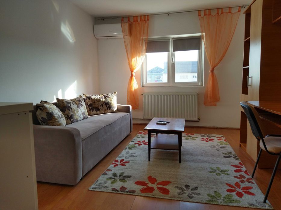 Proprietar inchiriez apartament in Complexul Studentesc