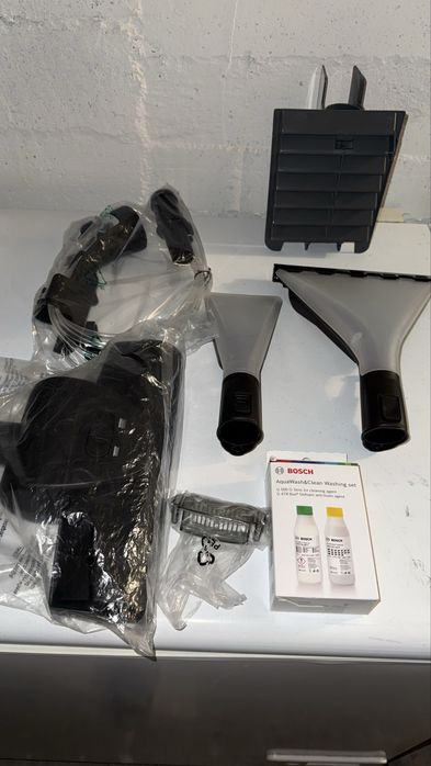 Aspirator cu sac Bosch cu spalare; covoare, canapele etc.