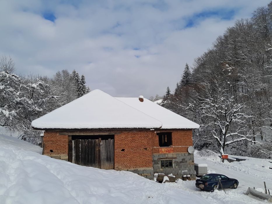 Casă de vânzare la munte