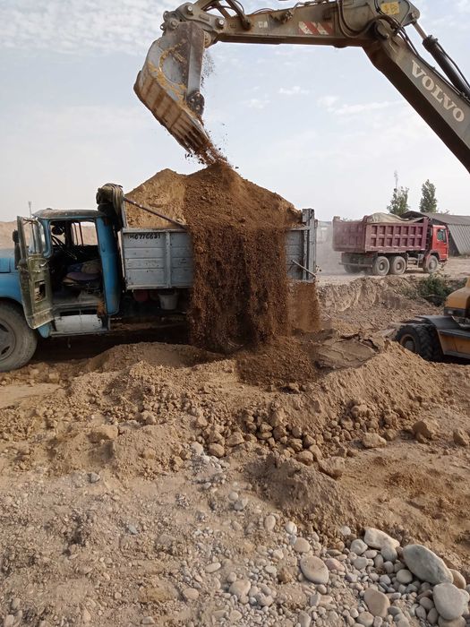 ЗиЛе самасвале чистый жёлтый грунт доставка. ЗиЛда турпок бор доставка