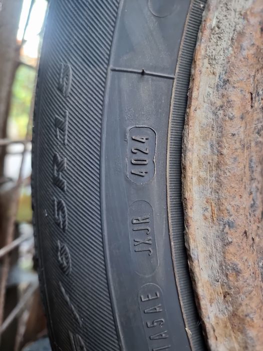 Vând set Anvelope + Jante 5x100 cu anvelope 195/65/R15