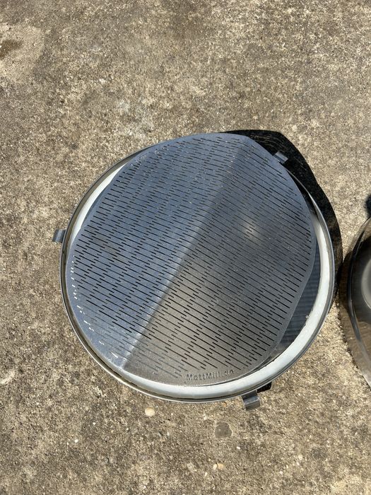 Инокс съд 50L с кран и капак – ТОП състояние