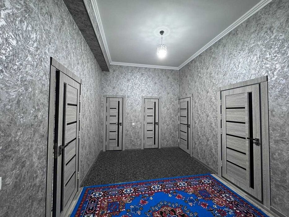 3 хоналик квартира 1 кават + подвал кирпичный дом, 7 микр, тест марказ