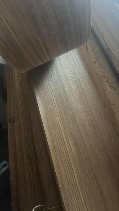 Фурни естествен