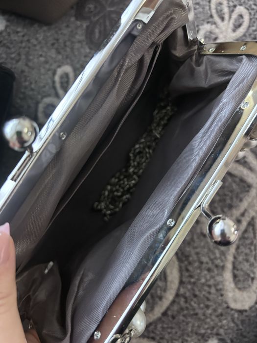 Продам сумки через плечо