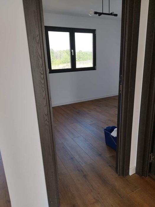 Vand case modulare 7.5 x 10m din panouri sandwich