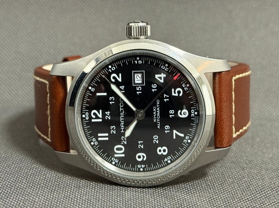 Часы Hamilton Khaki Field 42mm.