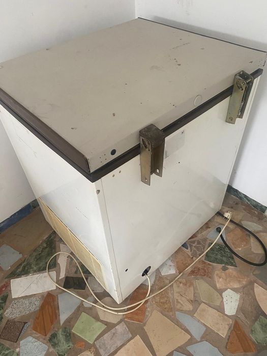 Хоризонтален фризер