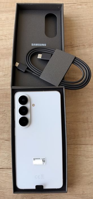 Смартфон GSM Samsung Galaxy S26 S942 6.30 ", 512 GB, RAM