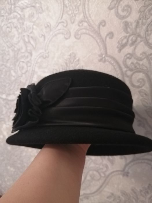 Продам шляпу с розой