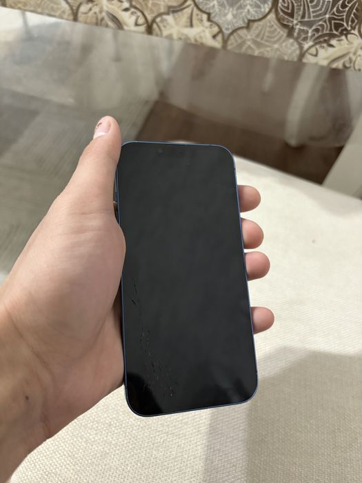 Айфон 13 128 гб.