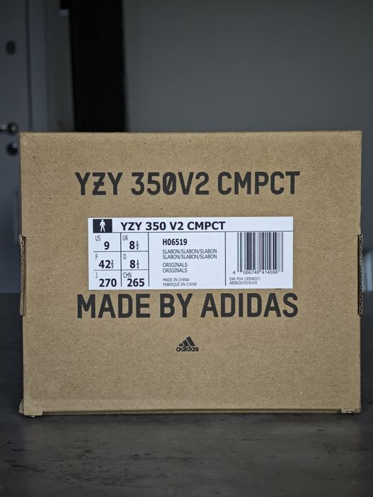 Yeezy 350 V2 CMPCT