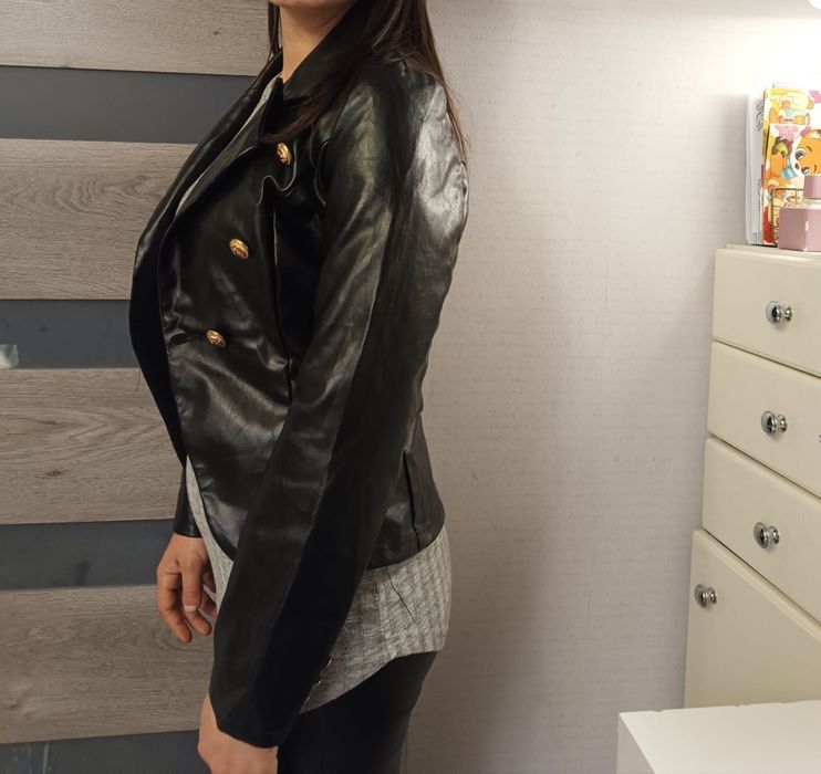 Vand Geaca +Fusta  Imitatie piele XS-S