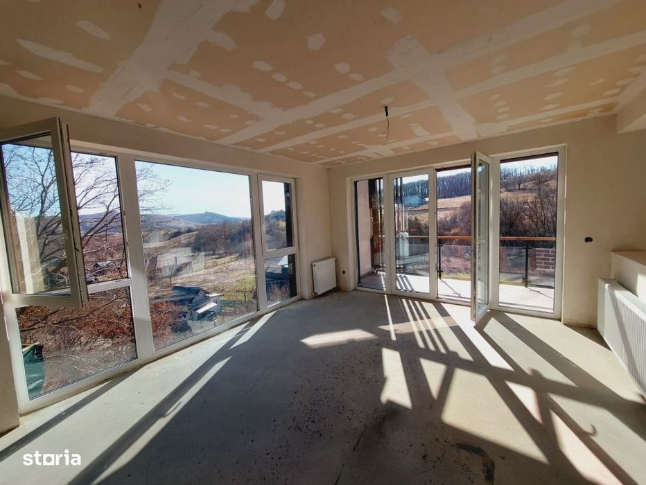Casa tip Duplex, 130 mp, teren 450 mp, panorama sud, loc. Stolna