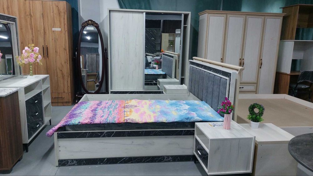 Спальный гарнитурлар сотувда бор