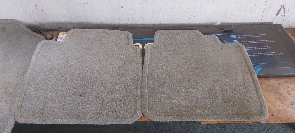 Коврики , шторки. камри оригинал