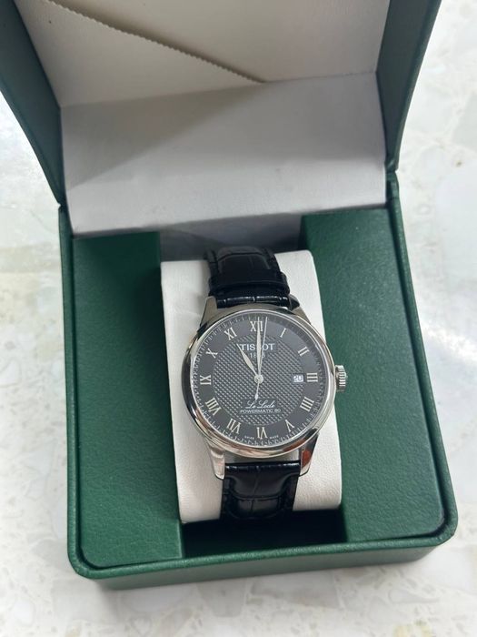 Часы Tissot 1853 механические новые