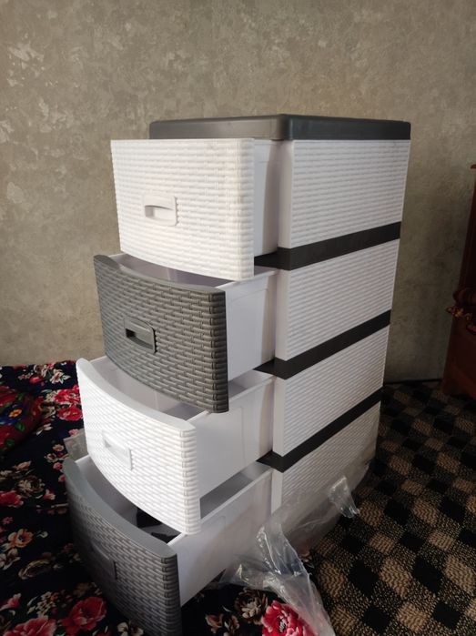 Детский шкафчик .