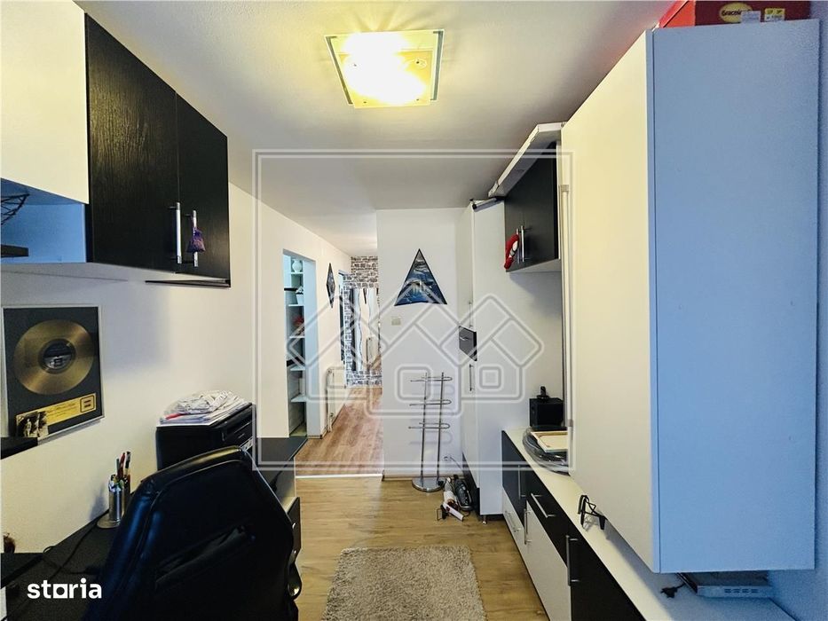 Ap decomandat, 3 camere, 2 balcoane - Cisnadie