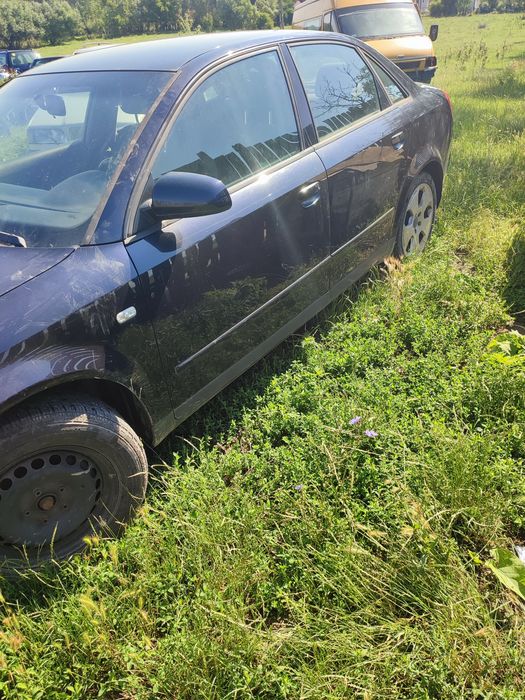 Dezmembrez Audi A4 Quattro 2.5 și 1.9 diesel