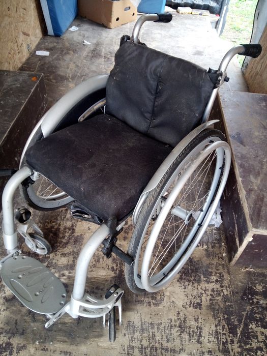 Donez Cărucior pentru persoane cu dizabilități