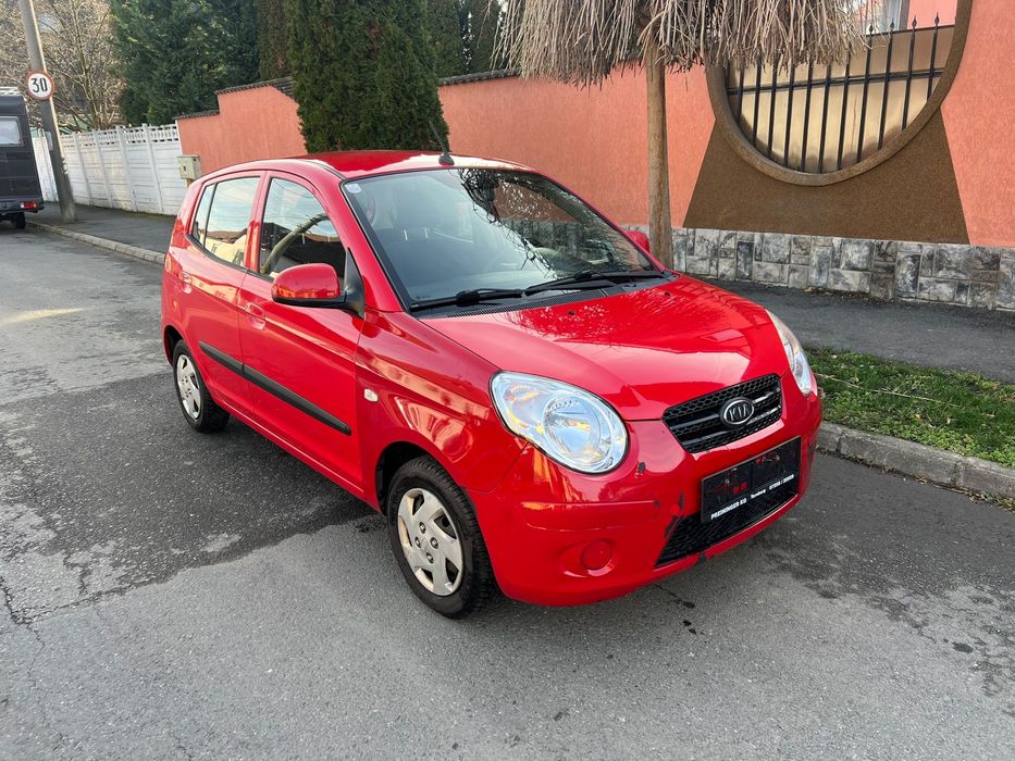 Vand sau schimb kia picanto / variante auto