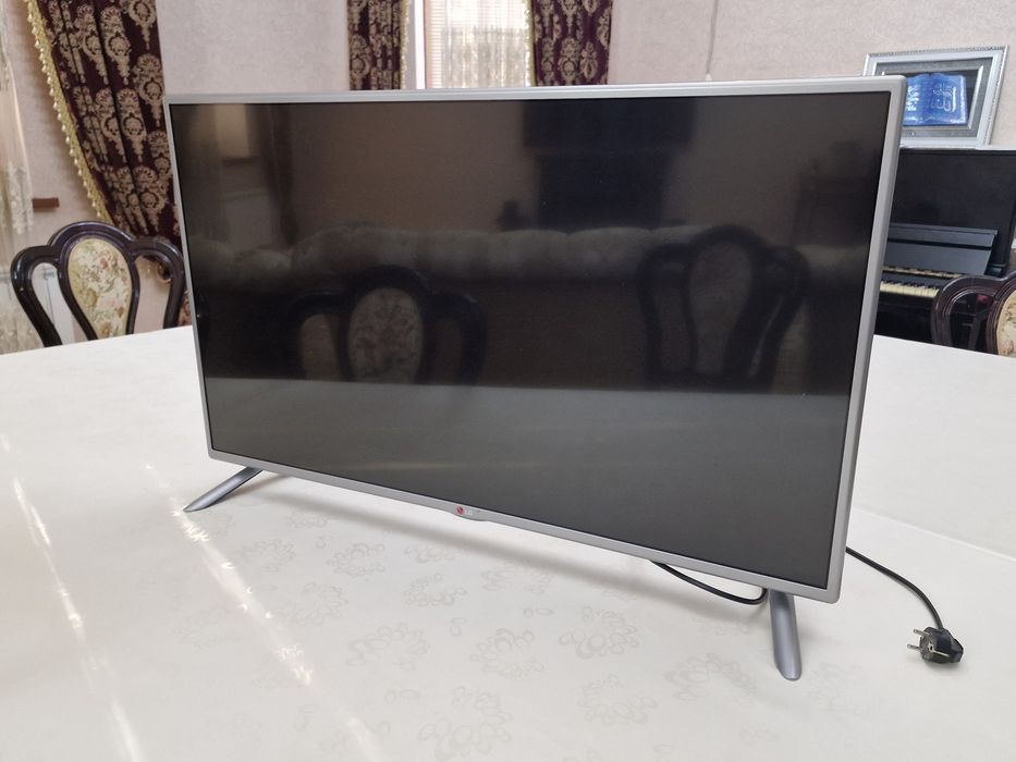 Продается Smart TV LG диагональ 107см