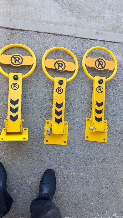 Vând 3 blocatoare parcare