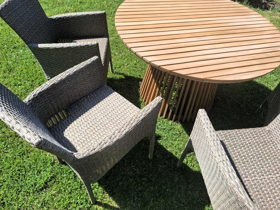 Set grădină/terasă - masă din tec masiv Ø120 + 4 scaune poliratan