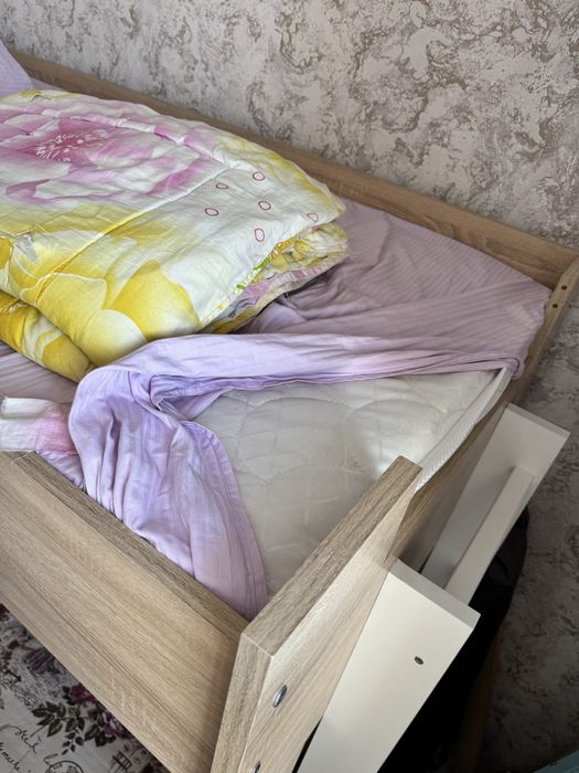 Кровать двухярусная