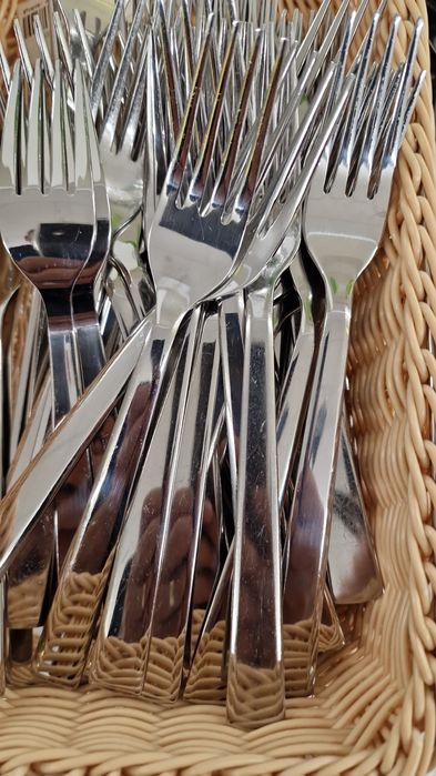 Tacâmuri / Set tacâmuri.  Lingura / Furculita/Cuțit