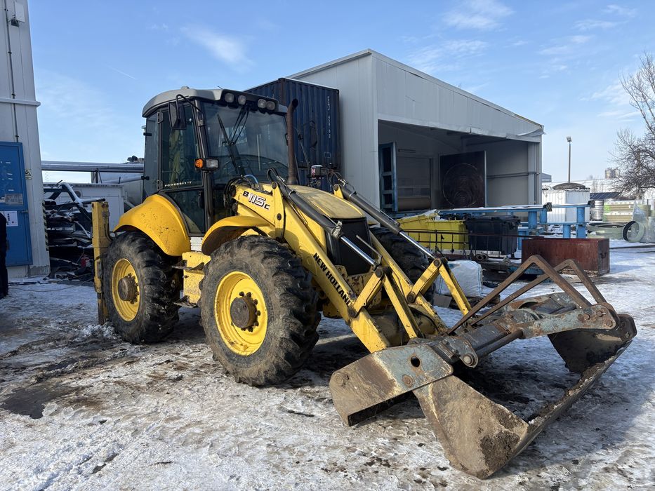 Inchiriere Buldoexcavator / Miniexcavator