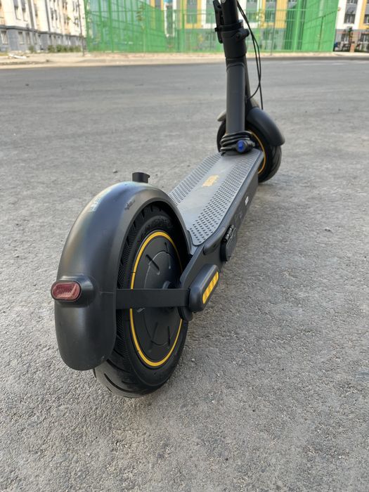 Электросамокат Ninebot G30 MAX