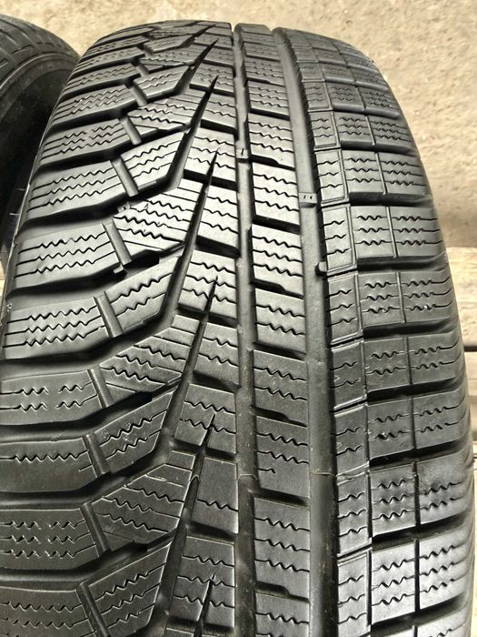 2x Anvelope iarna 205/60 r16 runflat - Hankook Winter I Cept Evo 2 HRS