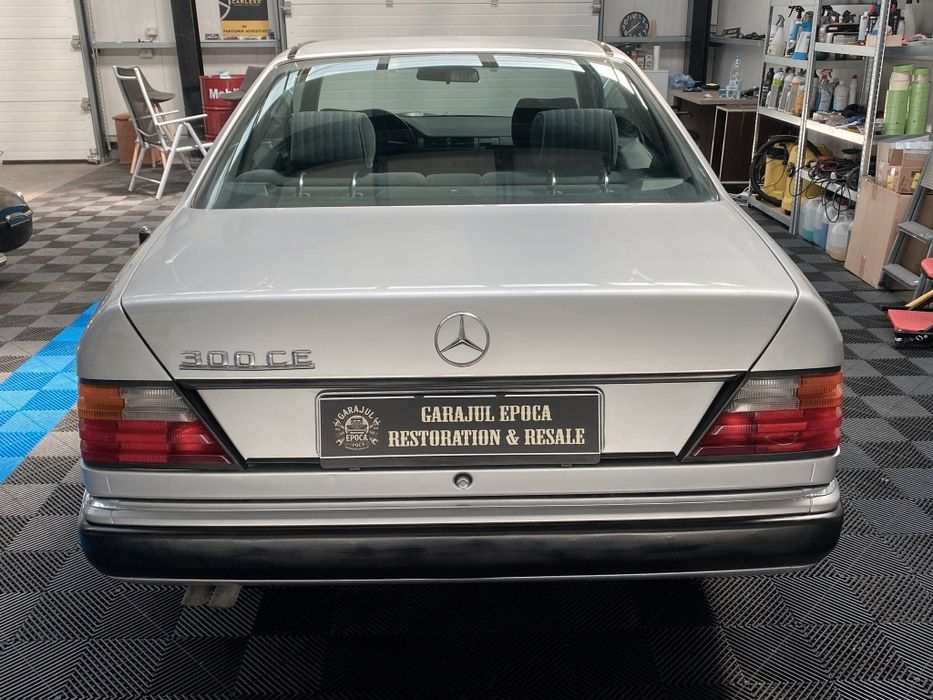 Mercedes-Benz 300 CE Coupé (W124)