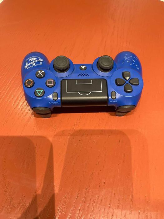 PlayStation 4 Pro 1TB + 2 DualShock | Идеальное состояние