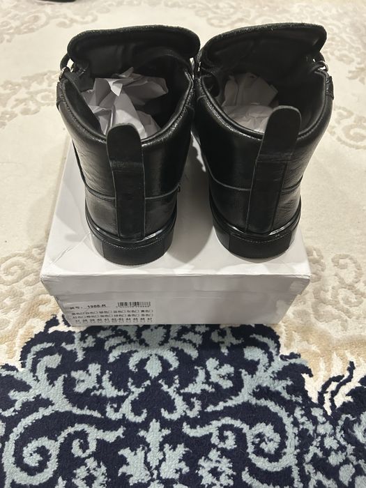 Balenciaga arena