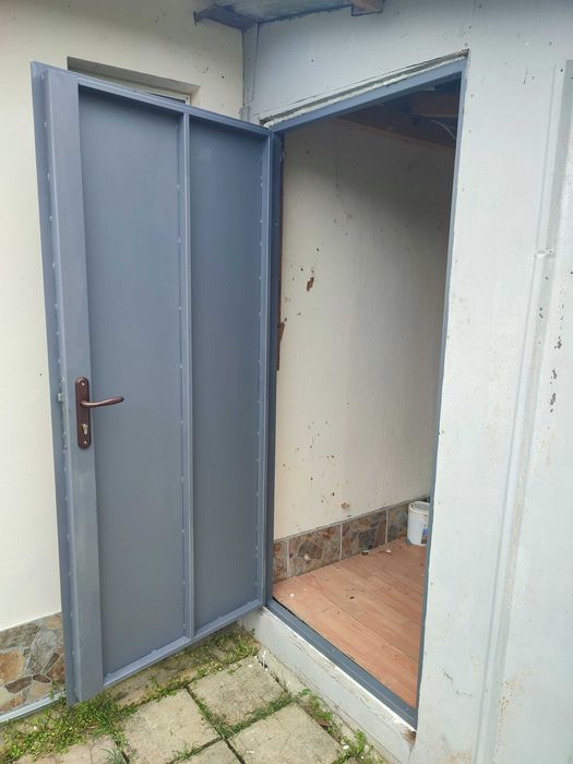 Изработка на метални врати за мази