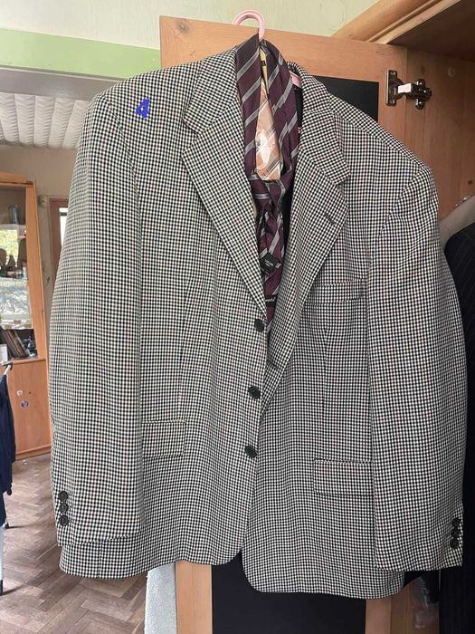 Запазени мъжки костюми