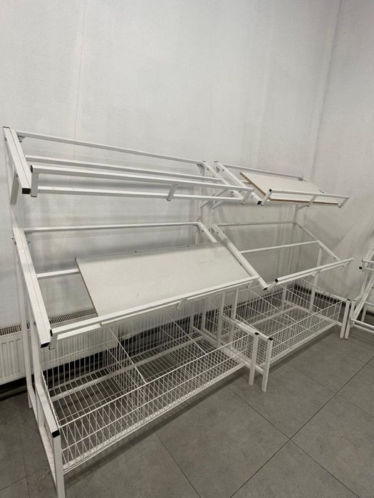 Жеміс-жидектерге арналған полкалар бар.(Овощной полкалар)