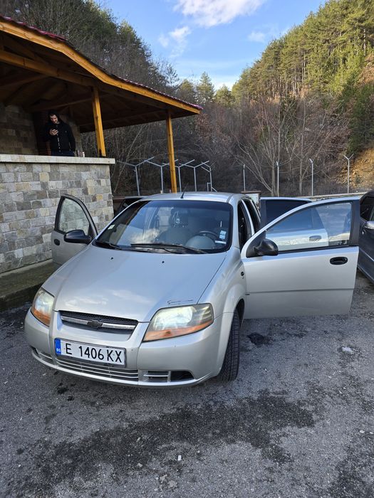 Chevrolet kalos 2005 година на части