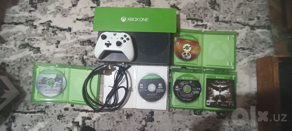 Xbox one S 1tb limited edition + диски