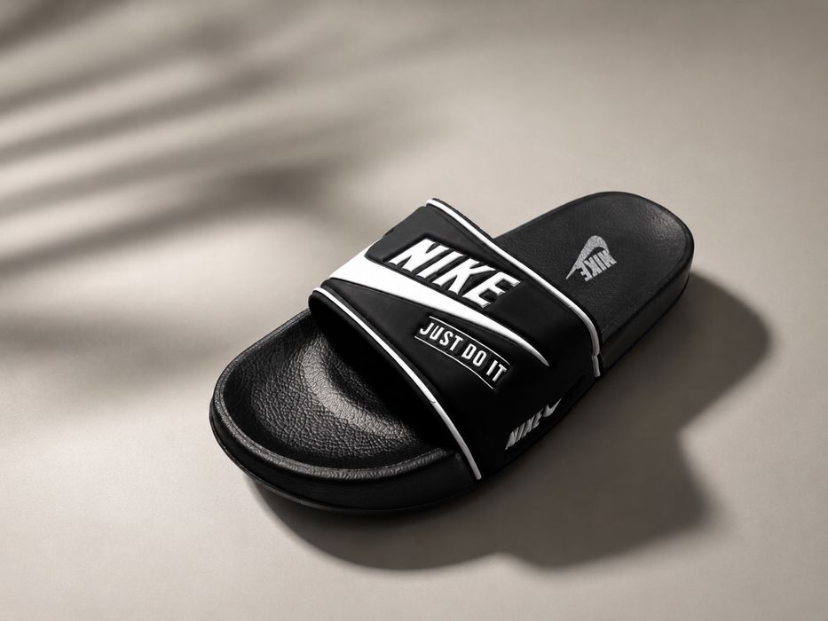 Нови чехли Nike