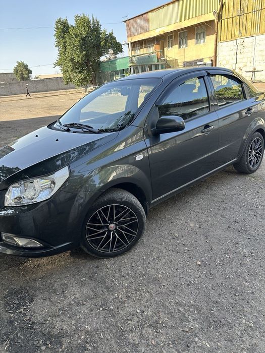 нексия 3  продам