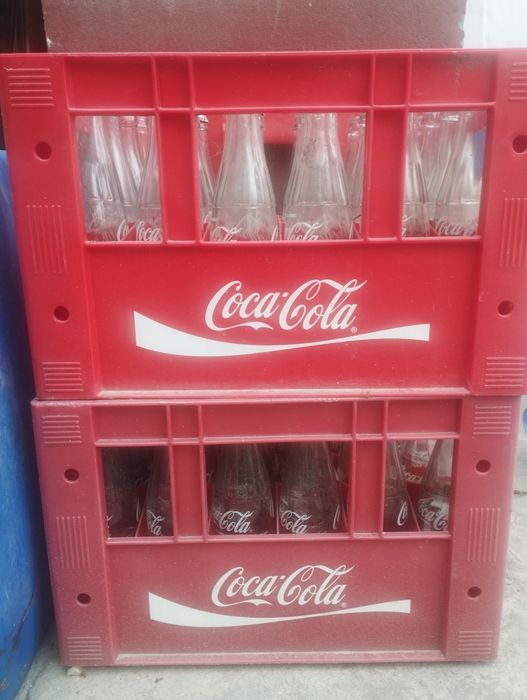 Coca Cola tarasi sotiladi 2 ta