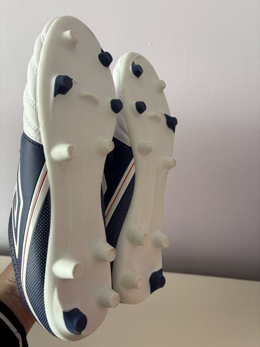 Футболни обувки /стоножки/ Umbro Classico XII FG