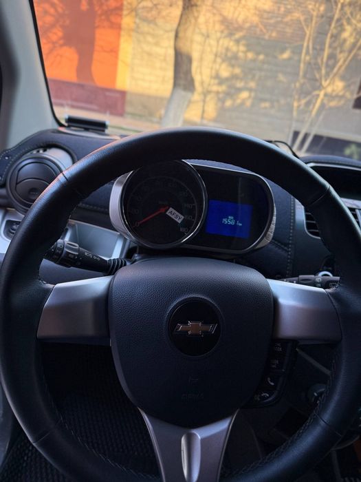 Spark avtomat 2022yil 15400km kraska toza moshina alo darajada turipti