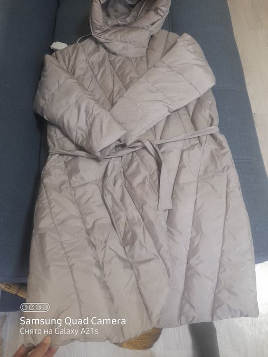 Продам куртку женскую