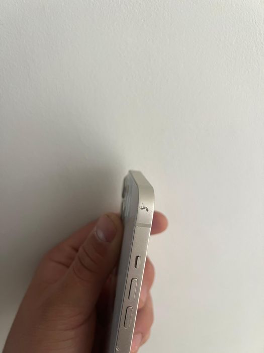 Iphone 13 256гб акумулятор 79%
